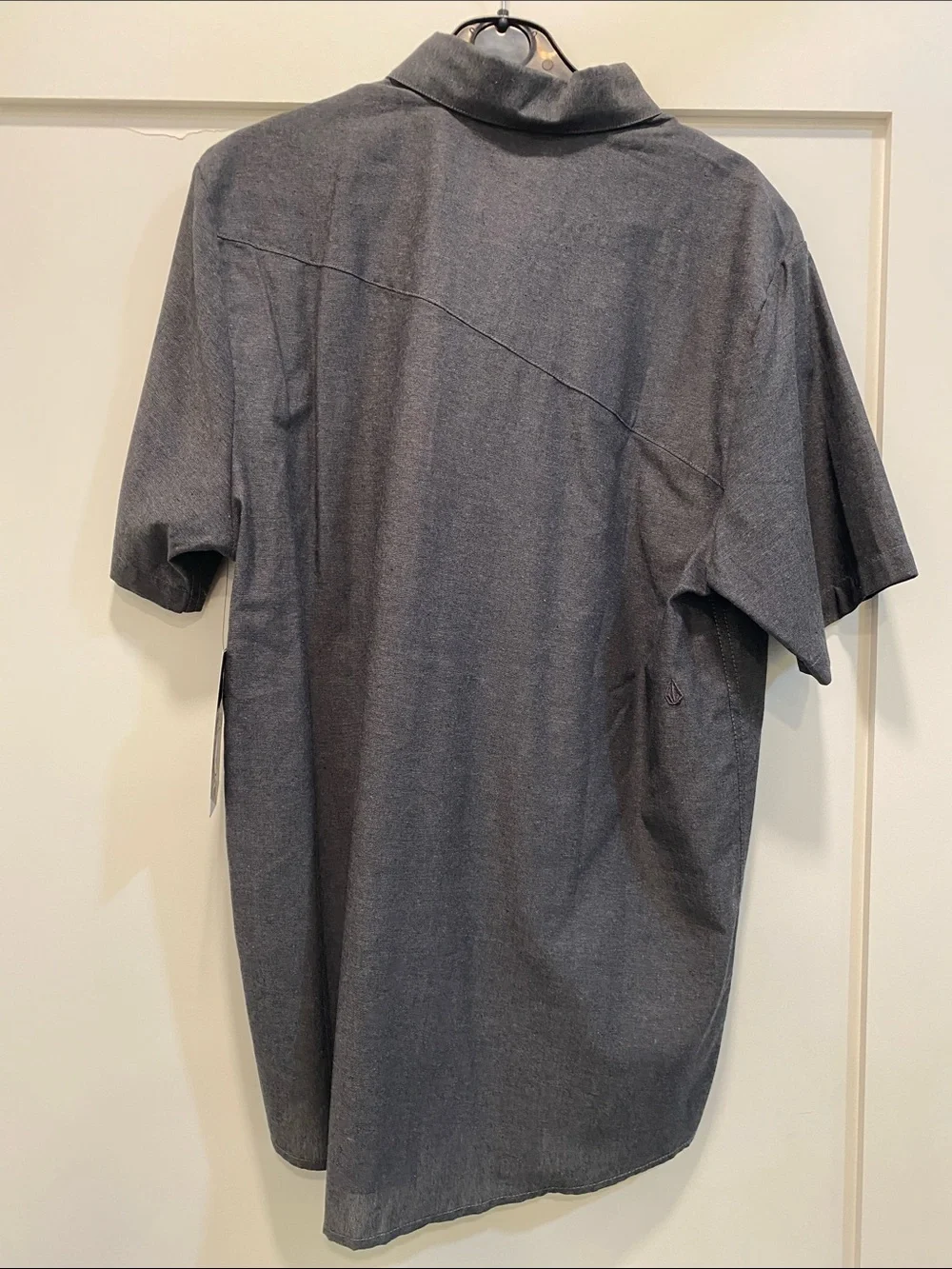 Volcom Modern Fit grey button down -M
